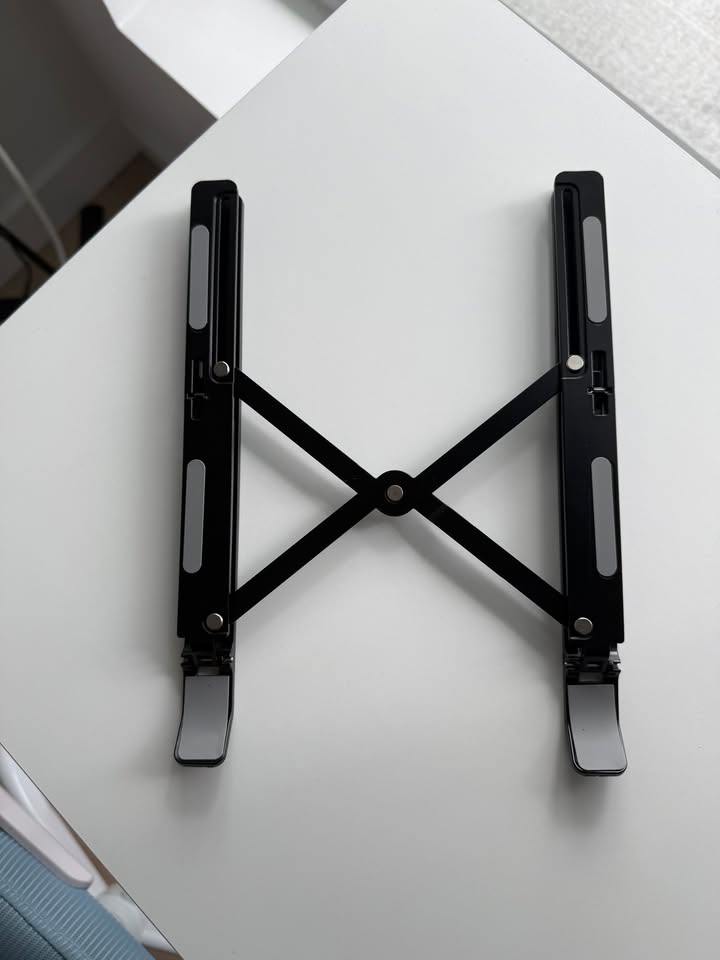 Foldable Laptop Stand
